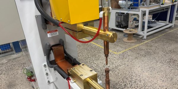 Máquina de Solda Ponto, Anti-Esmagamento, Norma NR12
